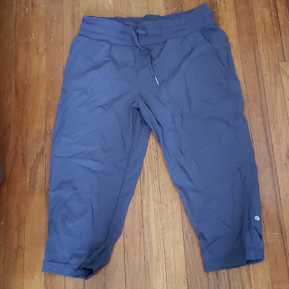 Lululemon crop studio pants